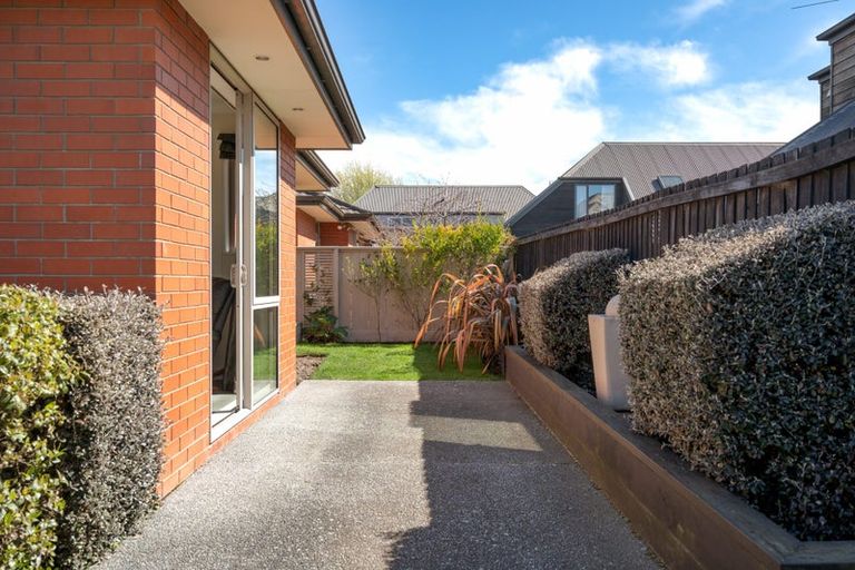 Photo of property in 37a Otara Street, Ilam, Christchurch, 8053