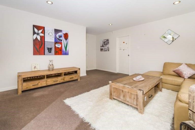 Photo of property in 64 Kyle Road, Greenhithe, Auckland, 0632