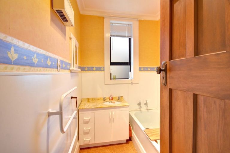 Photo of property in 2 Trafalgar Street, Normanby, Dunedin, 9010