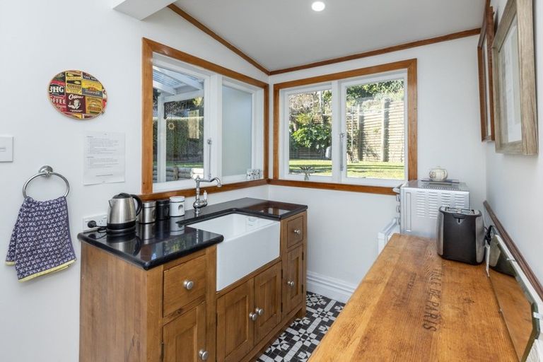 Photo of property in 3 Hooker Avenue, Hospital Hill, Napier, 4110