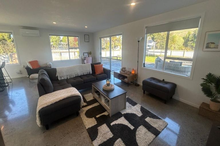 Photo of property in 44 Gillies Crescent, Waimarama, Havelock North, 4294