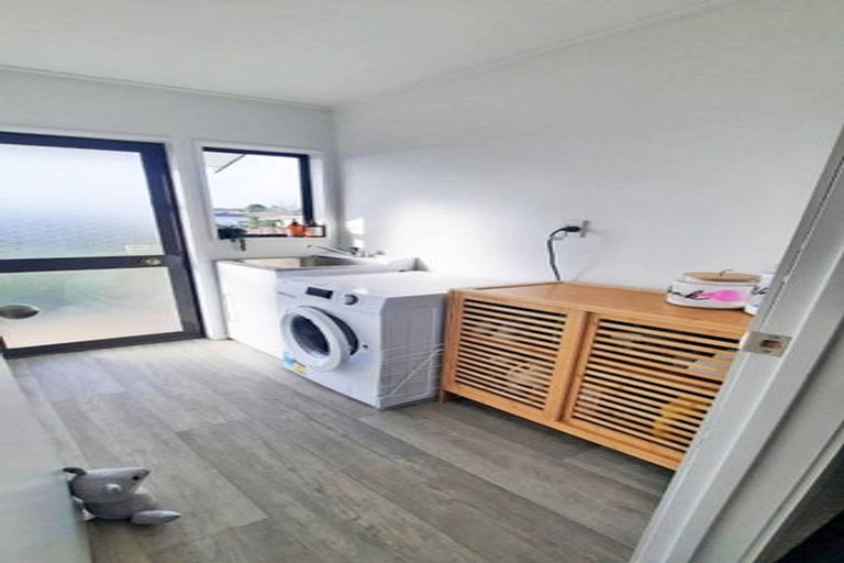 Photo of property in 6 Taksan Place, Pukete, Hamilton, 3200