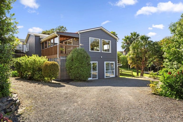 Photo of property in 2 East Street, Raglan, 3225