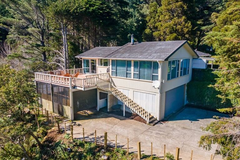 Photo of property in 527 Whitemans Valley Road, Whitemans Valley, Upper Hutt, 5371