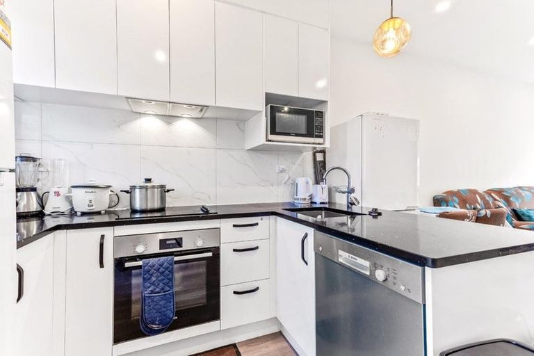 Photo of property in 10/36 Westgate Drive, Westgate, Auckland, 0614