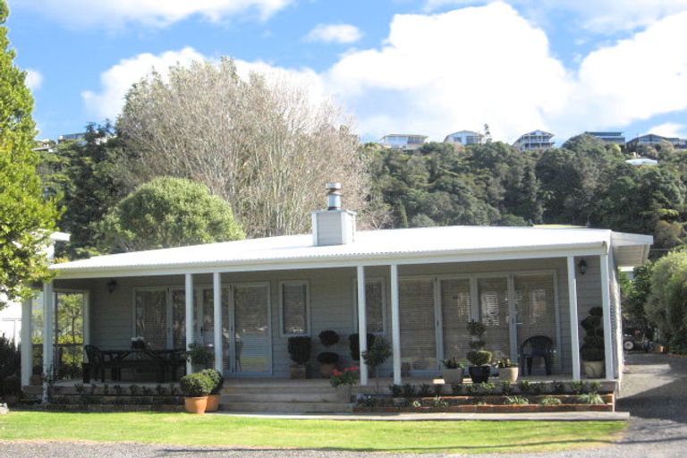 Photo of property in 5 Petley Parade, Tairua, 3508
