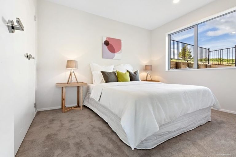 Photo of property in 17 Mcintosh Drive, Pokeno, 2471