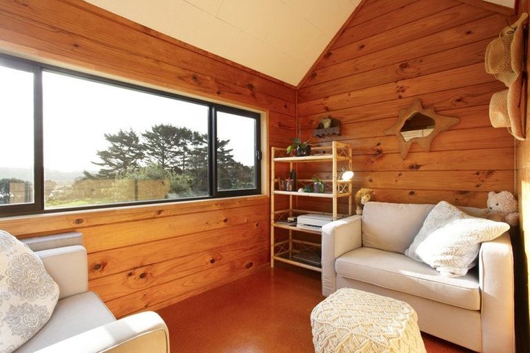 Photo of property in 487 Wilson Road, South Head, Helensville, 0874