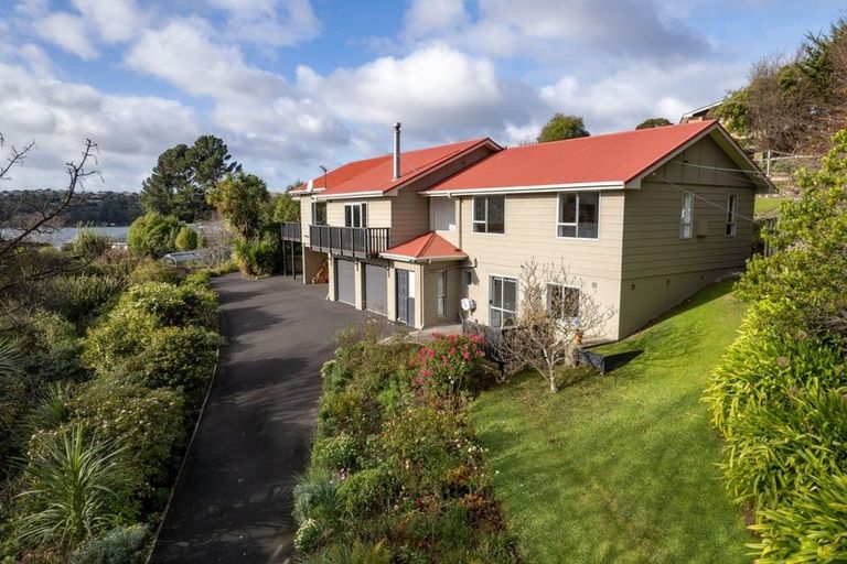 Photo of property in 8 Cove Street, Roseneath, Port Chalmers, 9023