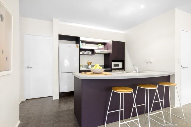 Photo of property in St Peters Apartments, 1e/192 Willis Street, Te Aro, Wellington, 6011