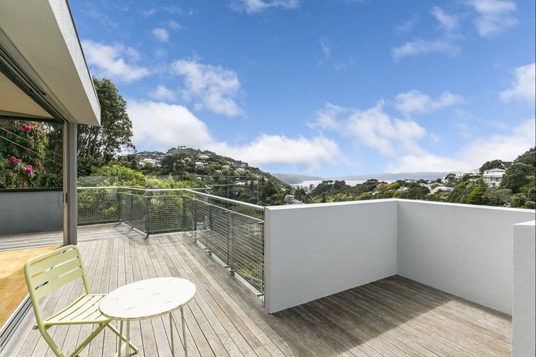 Photo of property in 3 Northland Road, Northland, Wellington, 6012
