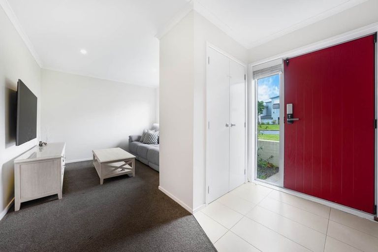Photo of property in 40 Buckley Avenue, Hobsonville, Auckland, 0616