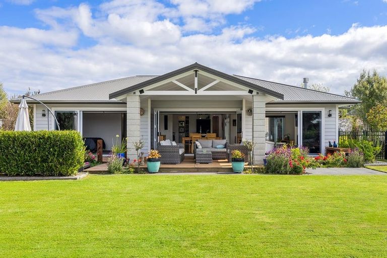 Photo of property in 67 Montgomery Crescent, Kinloch, Taupo, 3377