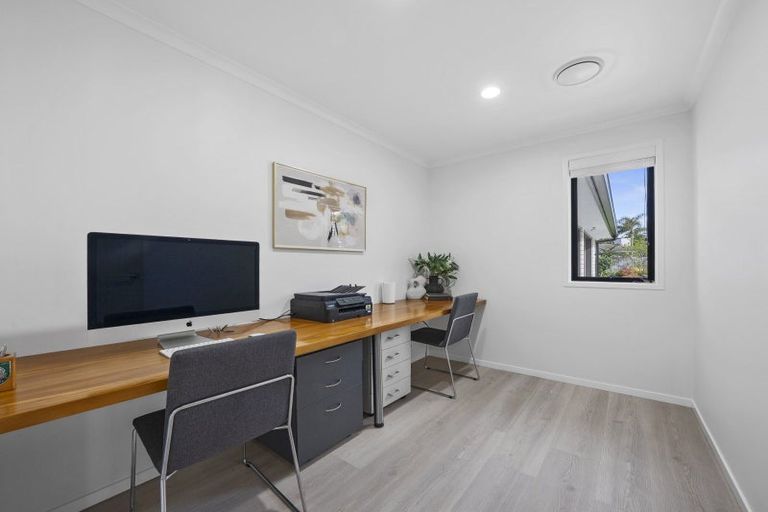 Photo of property in 11 Meadowbrook Place, Buckland, Pukekohe, 2677