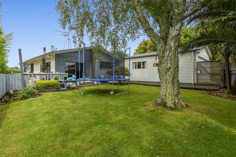 Photo of property in 42 Endeavour Avenue, Welcome Bay, Tauranga, 3112