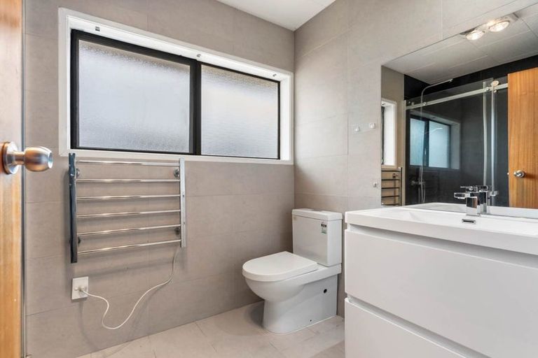 Photo of property in 157 Triangle Road, Massey, Auckland, 0614