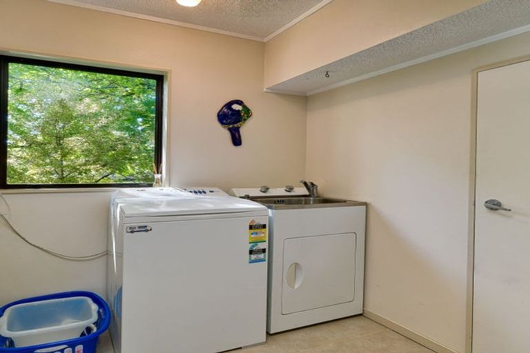 Photo of property in 24 Hunters Hill, Havelock North, 4130