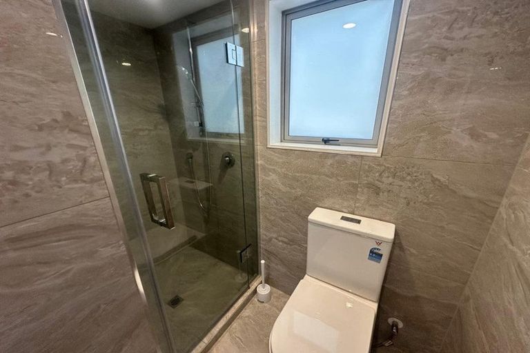 Photo of property in 271 Te Atatu Road, Te Atatu South, Auckland, 0610