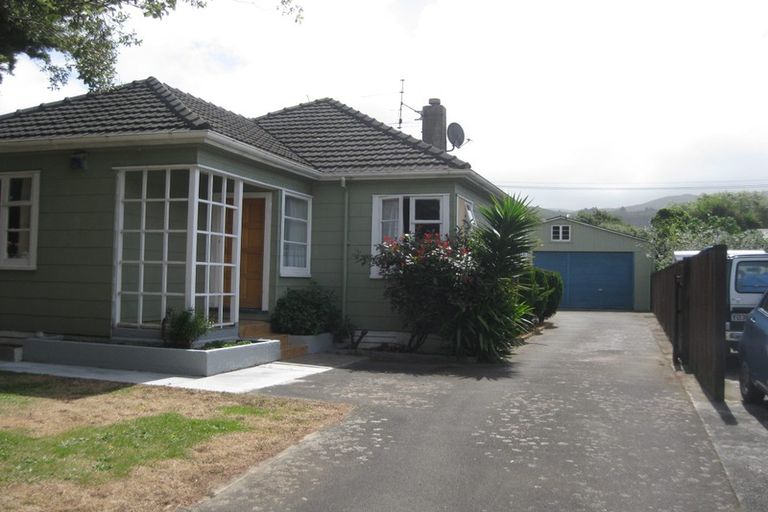 Photo of property in 25 Petherick Street, Taita, Lower Hutt, 5011