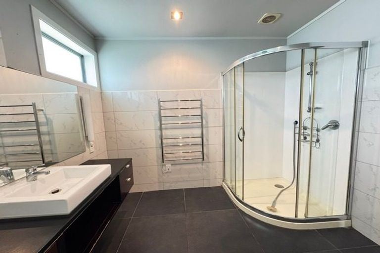 Photo of property in 31 Burns Lane, Kumeu, 0892