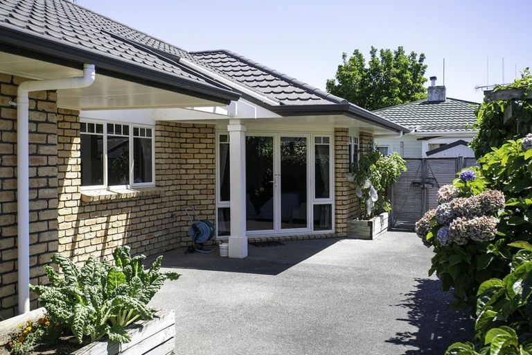 Photo of property in 58 Princes Street, Cambridge, 3434