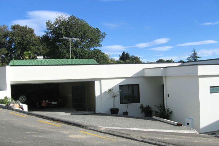 Photo of property in 8 Milton Terrace, Hospital Hill, Napier, 4110