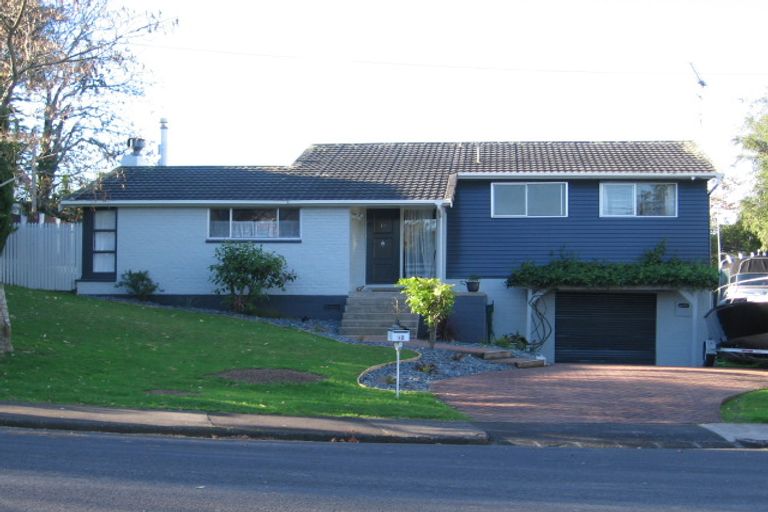 Photo of property in 12 Freyberg Place, Howick, Auckland, 2014