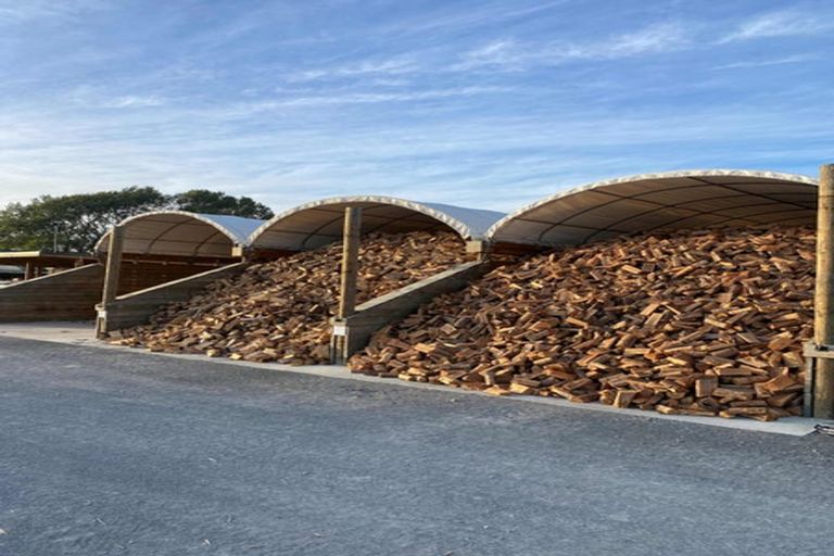 Photo of property in 588 Pound Road, Yaldhurst, Christchurch, 7676