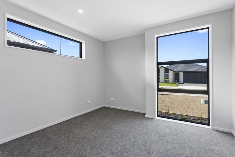 Photo of property in 21 Croydon Street, Woodend, 7610