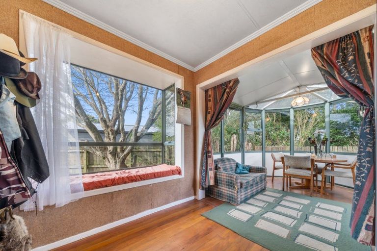 Photo of property in 203 Frankley Road, Frankleigh Park, New Plymouth, 4310
