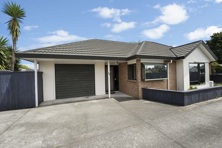 Photo of property in 20 Moana Road, Paraparaumu, 5032
