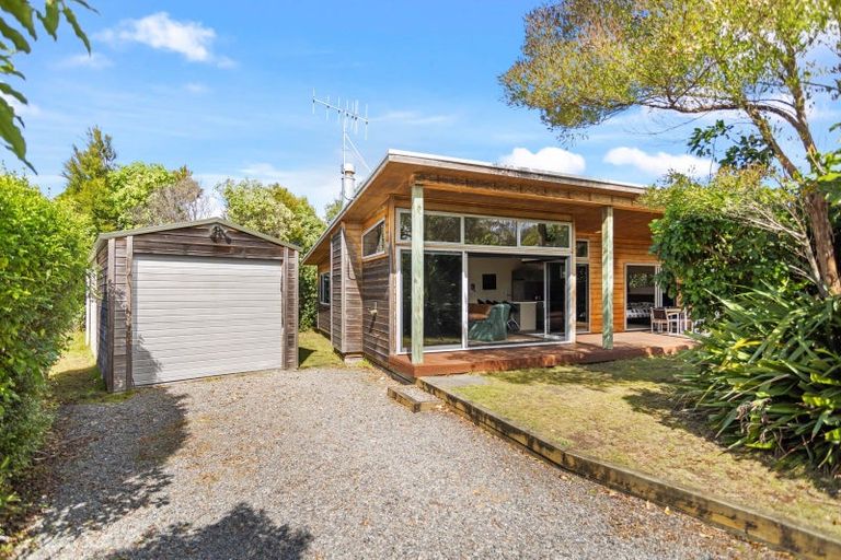 Photo of property in 20 Hinerangi Place, Kuratau, Turangi, 3381