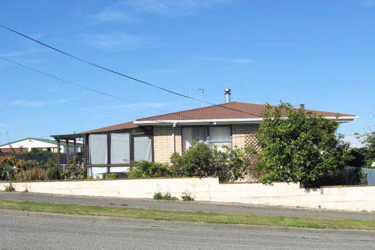 Photo of property in 17 Waitaki Street, Glenwood, Timaru, 7910