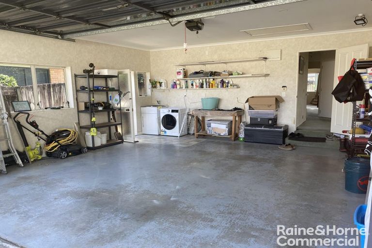 Photo of property in 72 Denny Hulme Drive, Mount Maunganui, 3116