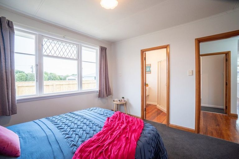 Photo of property in 22c Roberts Line, Kelvin Grove, Palmerston North, 4414