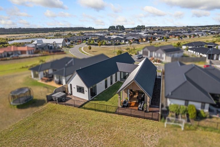 Photo of property in 69 Te Hurunui Drive, Pegasus, 7612