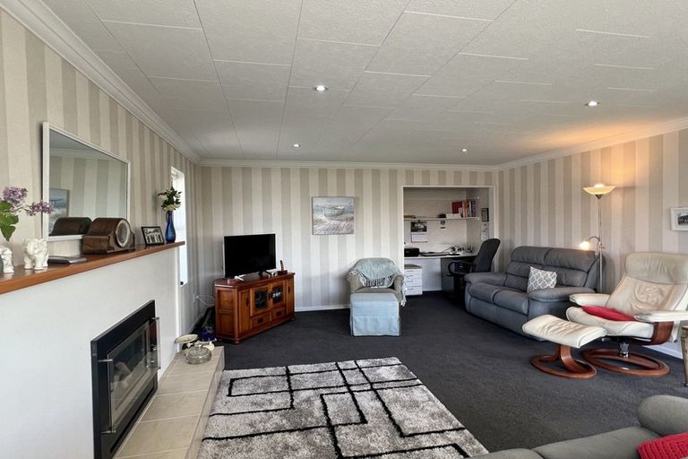 Photo of property in 140 Princes Street, Strathern, Invercargill, 9812