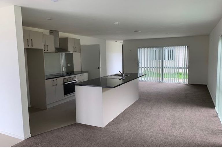 Photo of property in 21 Kotuku Crescent, Takanini, 2112