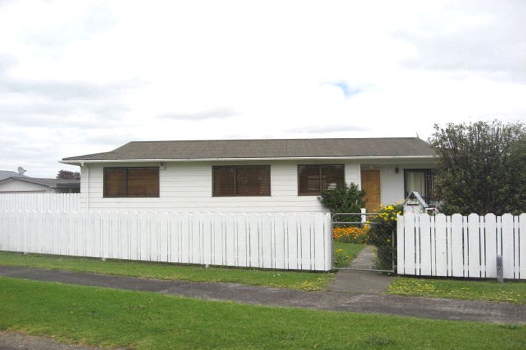 Photo of property in 1 Le Havre Place, Takanini, 2112