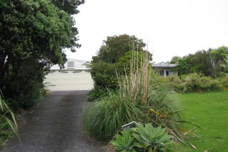 Photo of property in 12 Rakino Avenue, Manly, Whangaparaoa, 0930