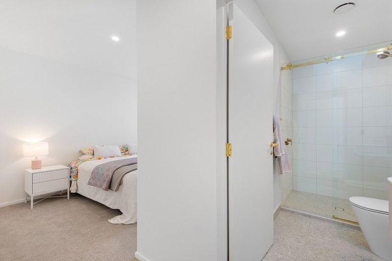 Photo of property in 6c Berwick Street, Mosgiel, 9024