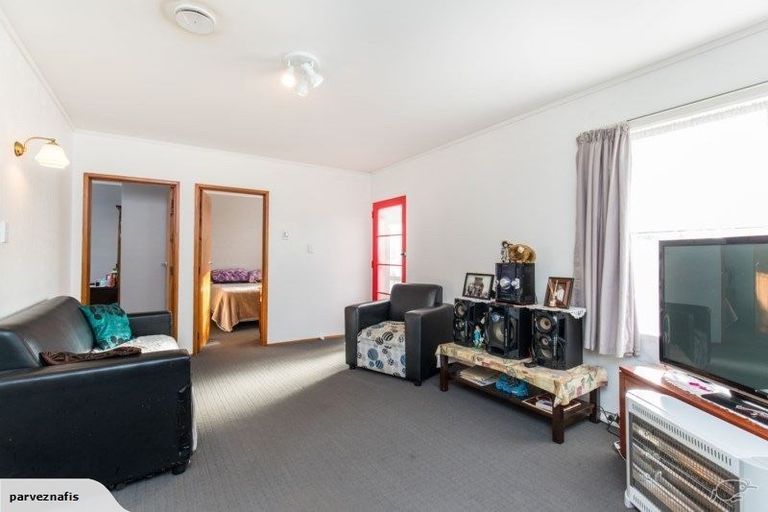 Photo of property in 2/93 Coronation Road, Mangere Bridge, Auckland, 2022
