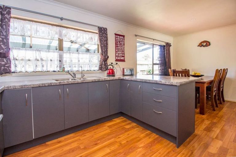 Photo of property in 17 Mckay Crescent, Dargaville, 0310