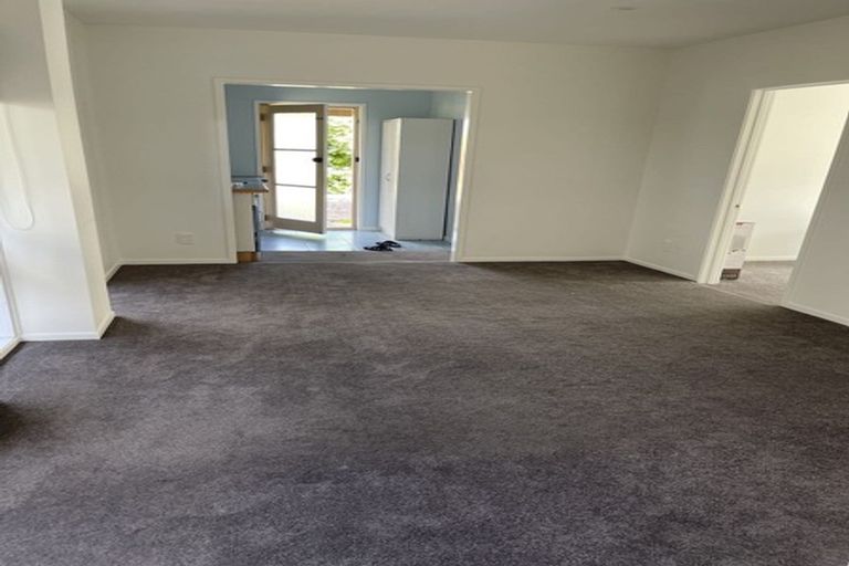 Photo of property in 56 Prince Regent Drive, Half Moon Bay, Auckland, 2012