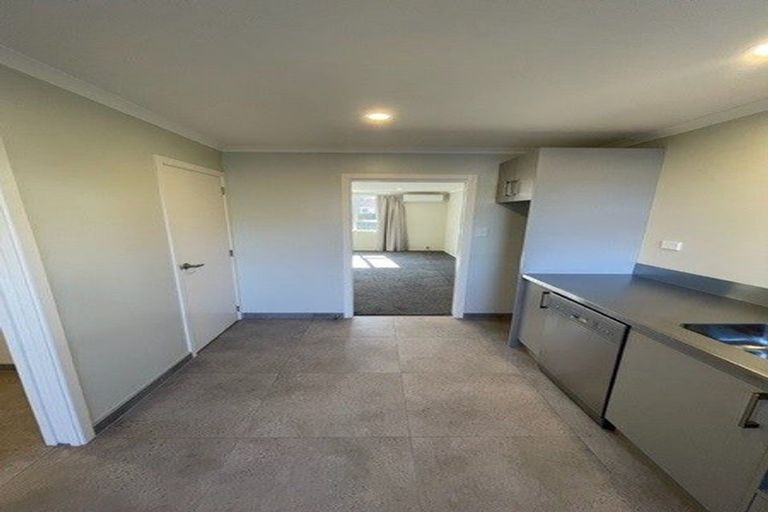 Photo of property in 5/25 Newnham Terrace, Upper Riccarton, Christchurch, 8041
