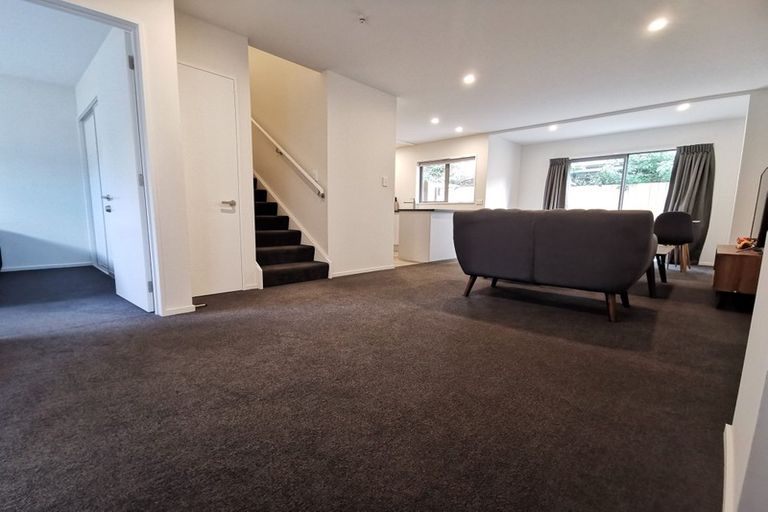 Photo of property in 2/2 Montana Avenue, Ilam, Christchurch, 8041