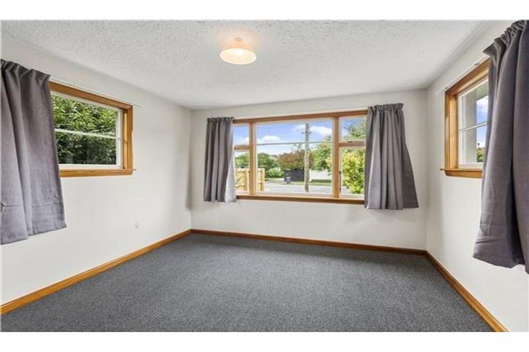 Photo of property in 12 Jennifer Street, Bryndwr, Christchurch, 8053