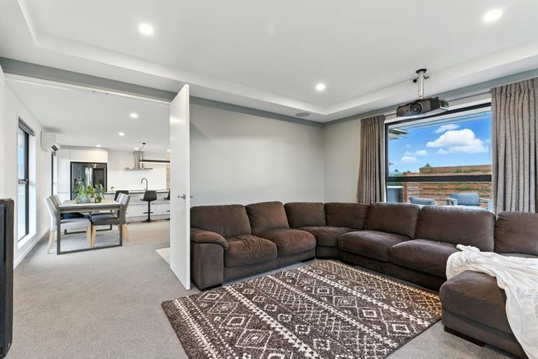 Photo of property in 33 Silver Peaks Drive, West Melton, 7618