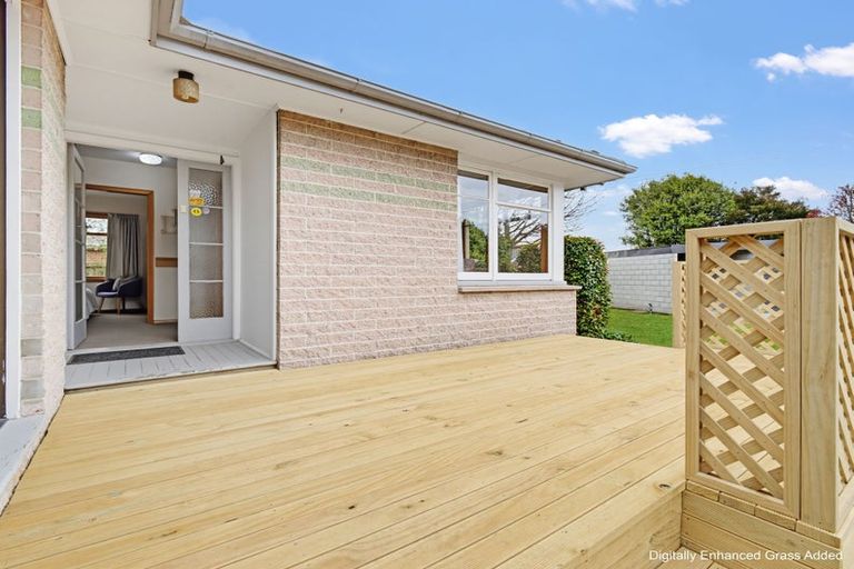 Photo of property in 31 Mappleton Avenue, Burnside, Christchurch, 8053