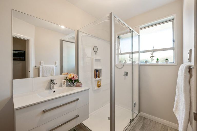 Photo of property in 2/14 Apollo Place, Papanui, Christchurch, 8052